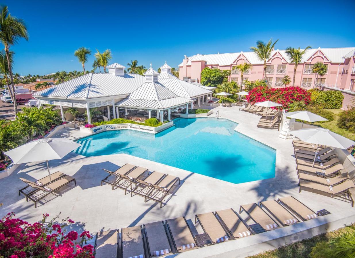 Comfort Suites Paradise Island Creek Village Exterior foto