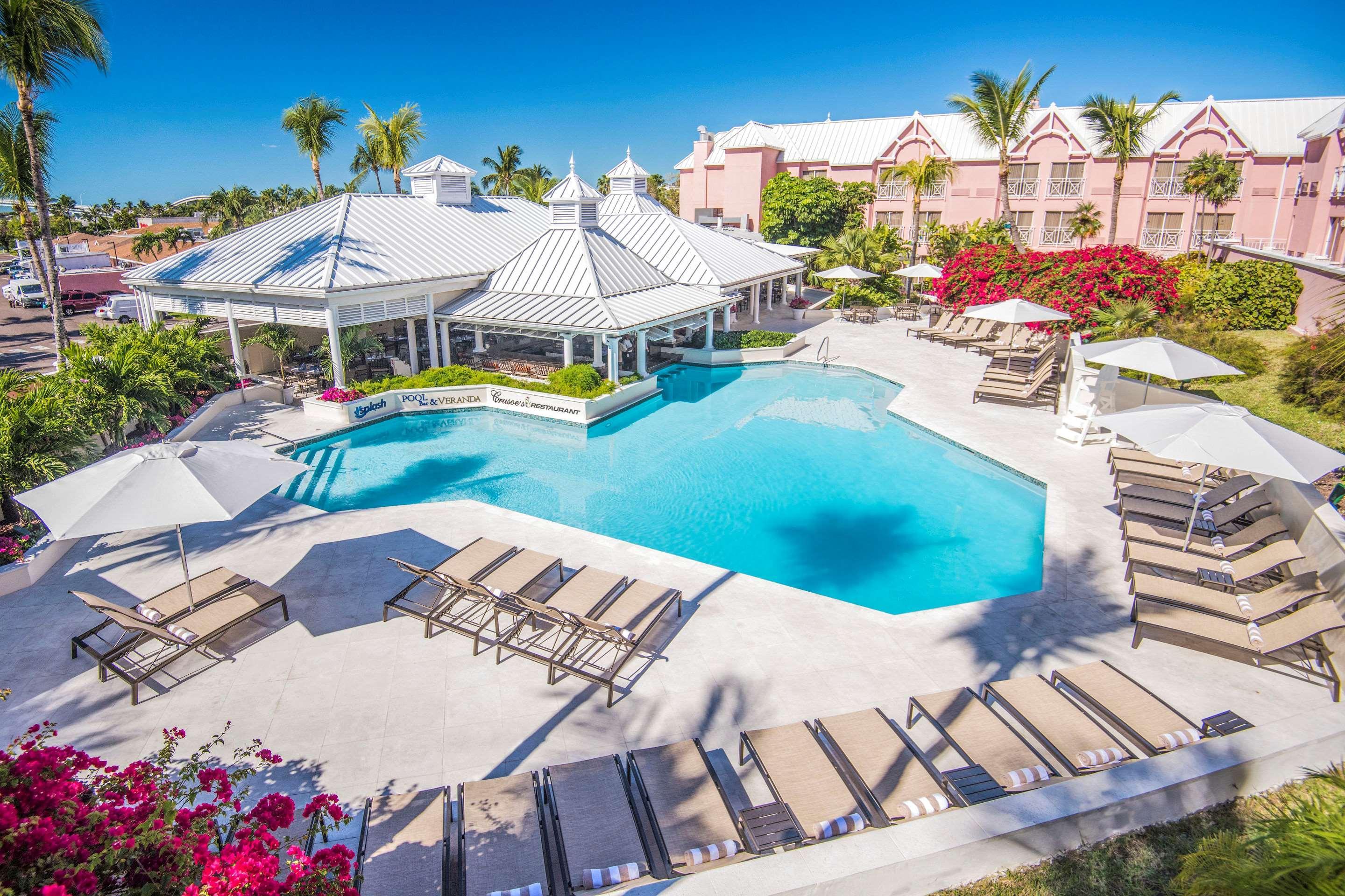 Comfort Suites Paradise Island Creek Village Exterior foto