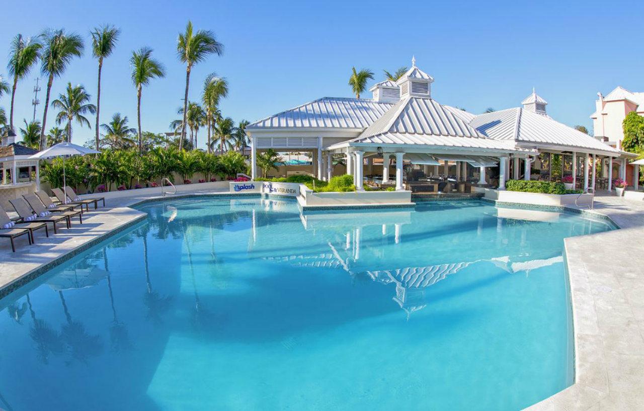 Comfort Suites Paradise Island Creek Village Exterior foto
